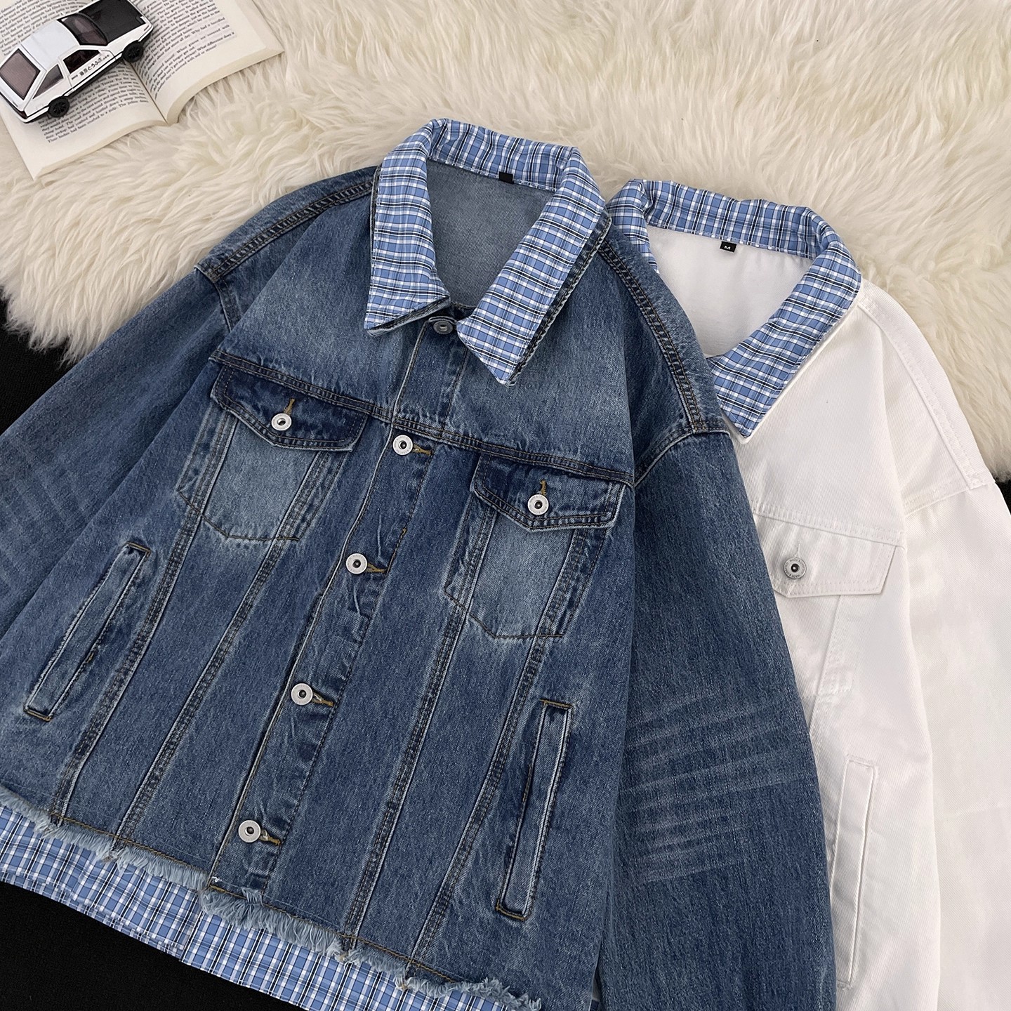 Jeansjacke im Patchwork-Design mit Karomuster für Herren im Streetwear-Stil, mit überhängendem Saum und Reverskragen_voghion.com