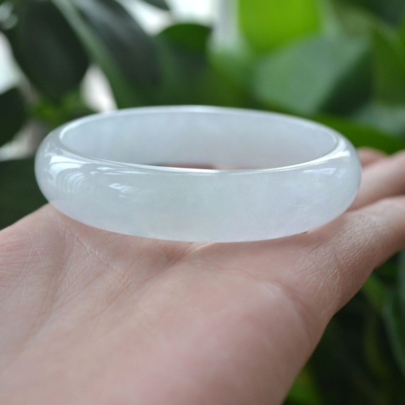 Vòng tay ngọc bích Miến Điện tự nhiên băng trong suốt ánh trăng trắng xanh nhạt chi tiết 5