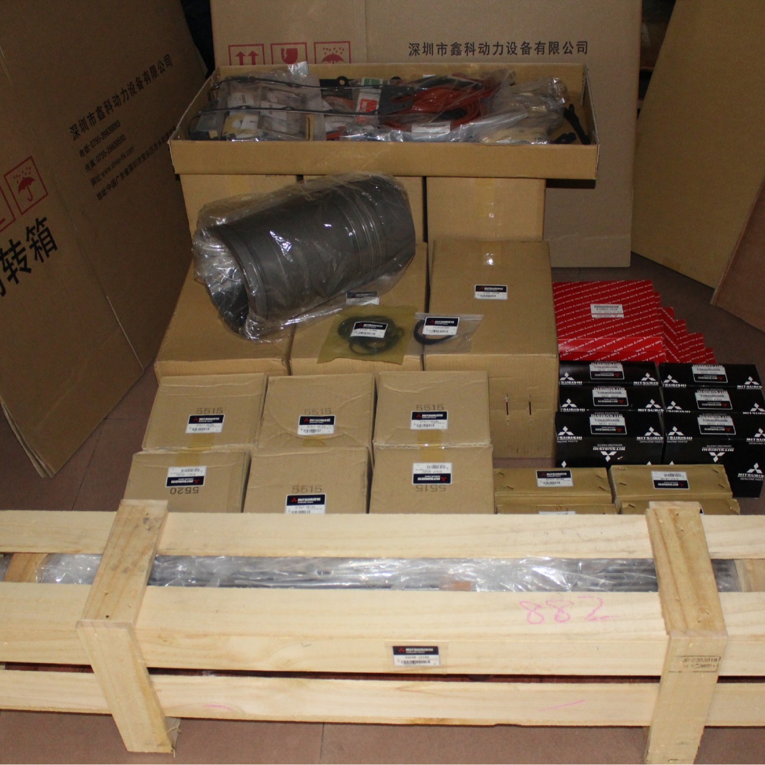 日本三菱柴油机大修配件，增压器，滤清器，油泵柱塞发动机