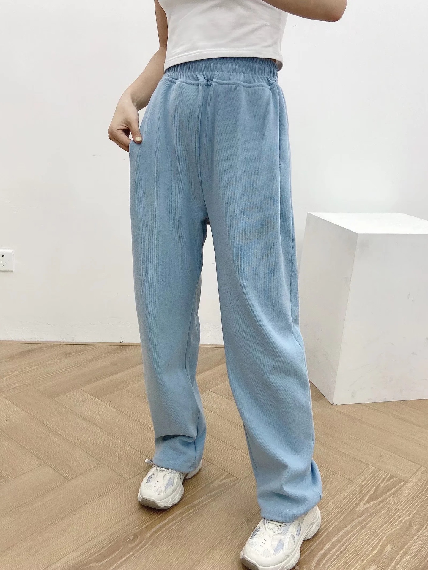 Elastic High Waist Solid Color Sweatpants NSZQW115392