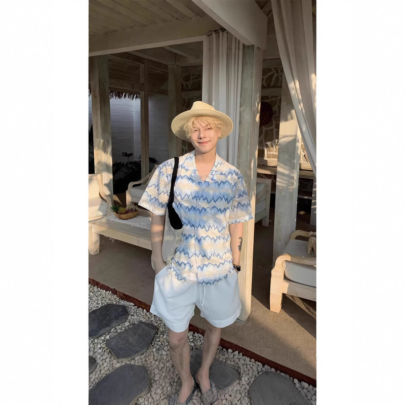 Men's and Women's 2026 Summer Niche Vacation Style Wave Pattern Color-Blocking Hollow-Out Casual Shirt Versatile Trendy Lightweight Top