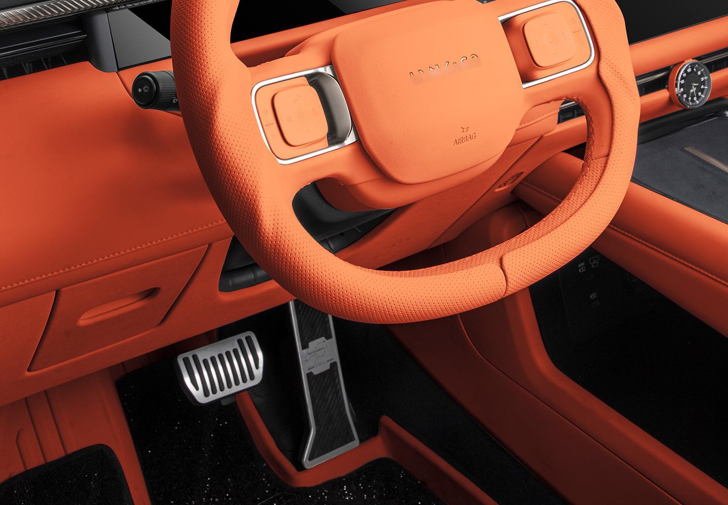 Suitable for Lynk & Co 900 Special Car Model, Three-Section Full-Cover Steering Wheel Cover, Car Handle Cover, Universal Accessory for All Seasons