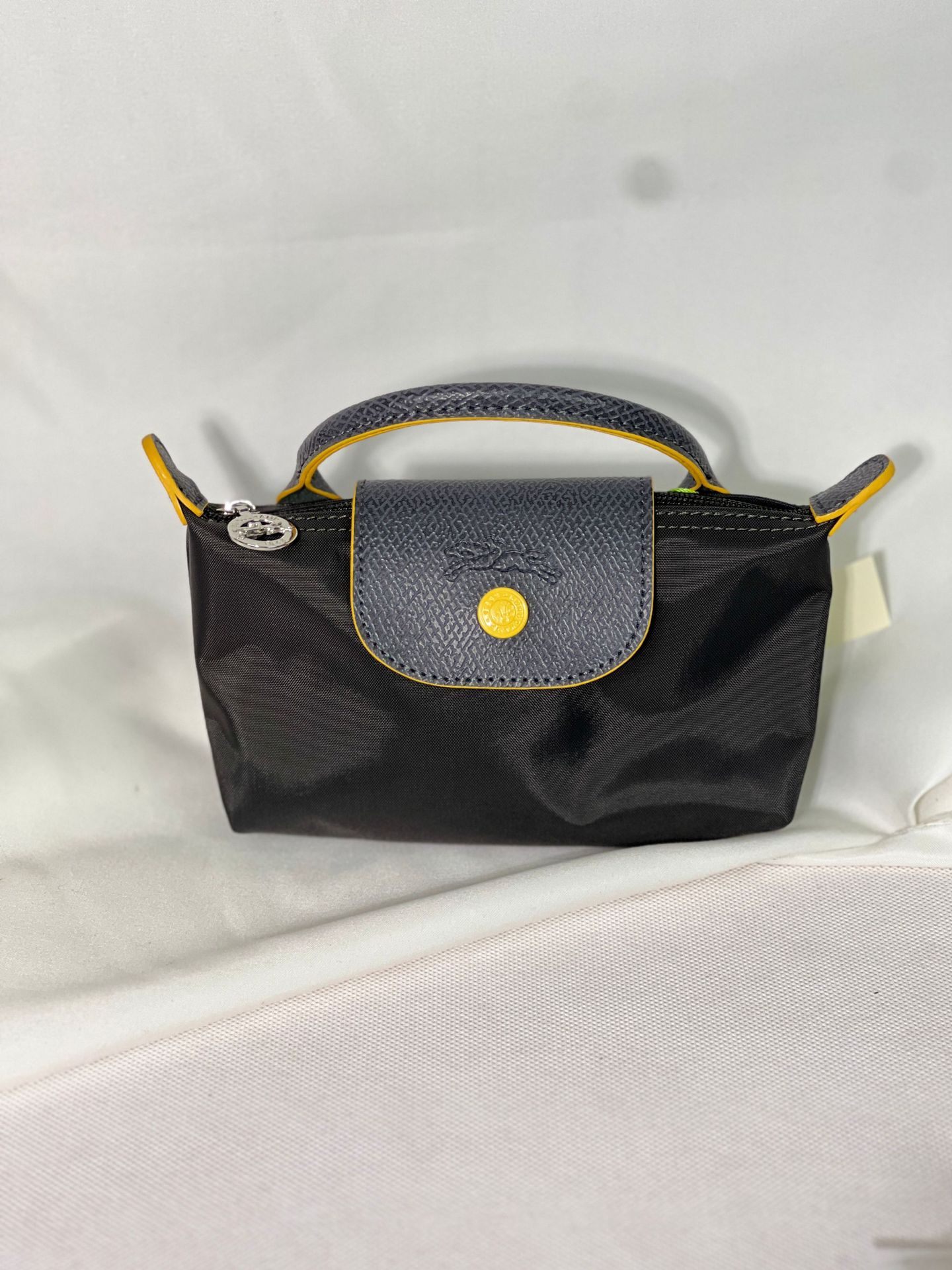 Gun gray (shoulder strap included)