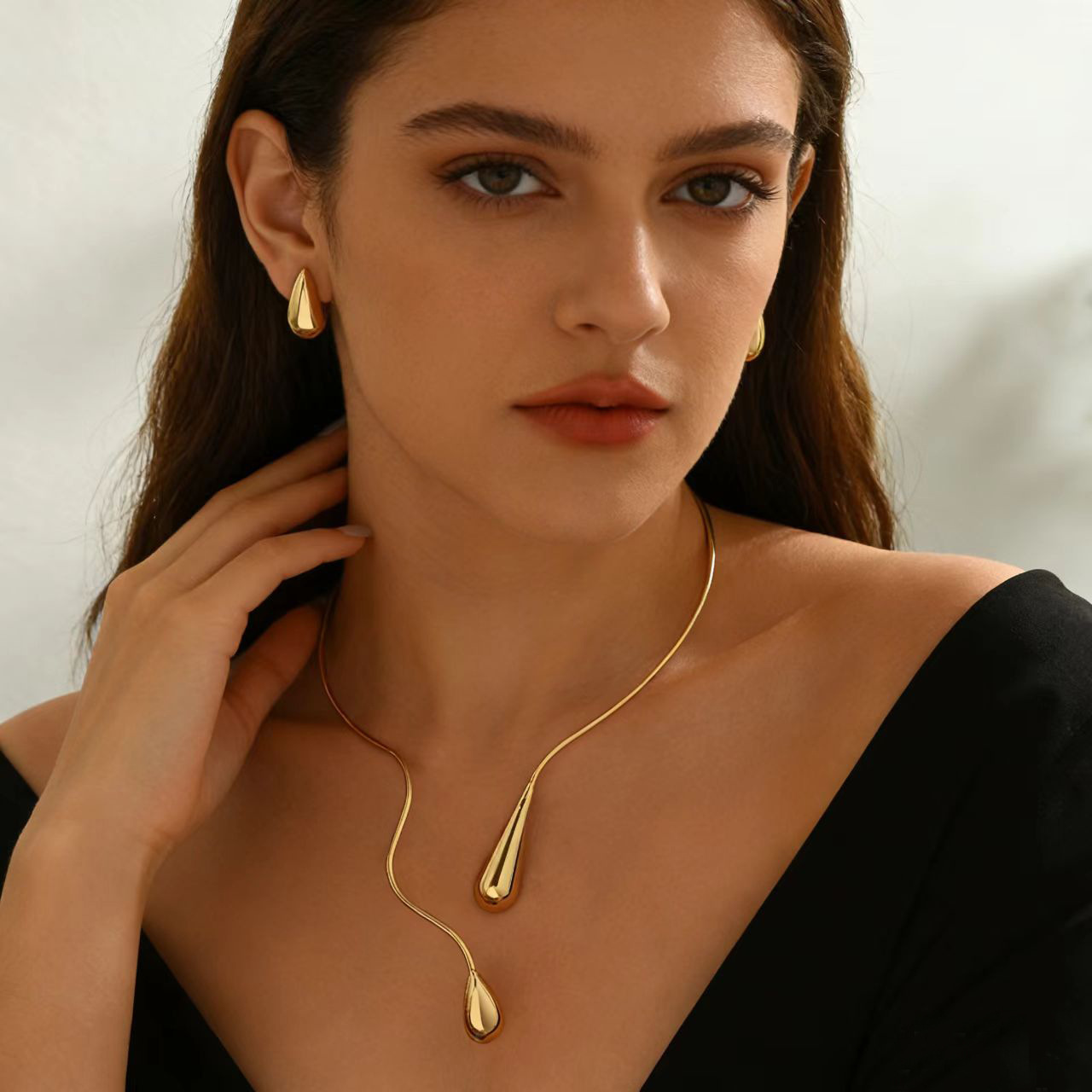 Cross-Border New Creative Minimalist Niche Design Metal Minimalist Water Drop-Shaped Necklace Bracelet Earrings Women's Jewelry Set