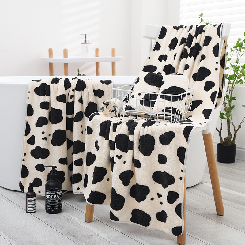 New cute ins style cow coral fleece Towel fashion student adult couple towel thickened absorbent bath towel