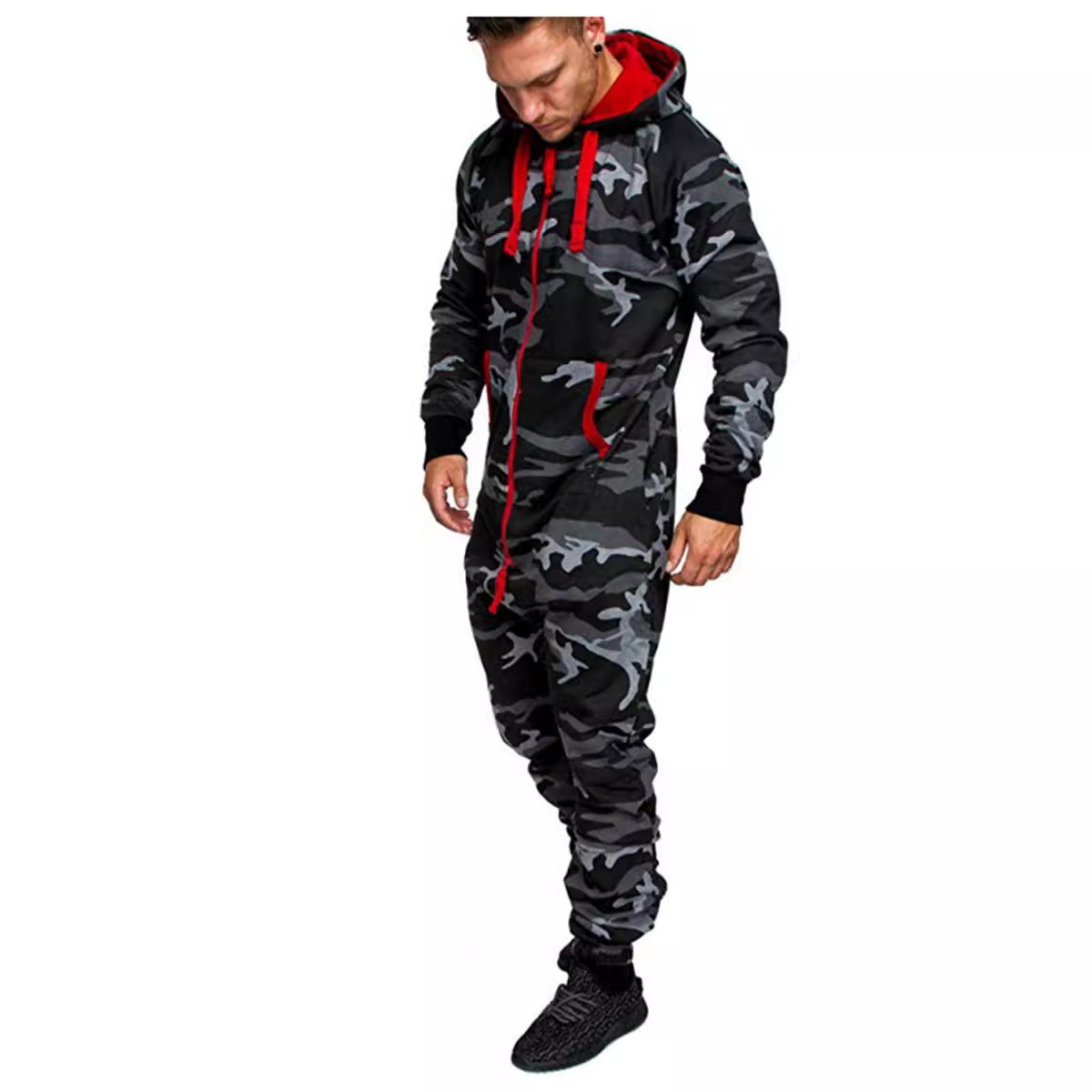 冬季新款外贸男士连帽抓绒连体衣迷彩印花个性休闲套装男加绒