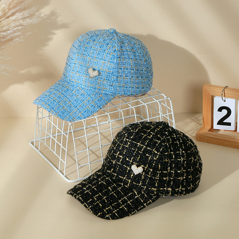 Women's Gender Rhinestone, Pearl Design Women's Retro Simple Style Plaid Heart Shape Rhinestone Pearl Curved Eaves Ivy Cap
