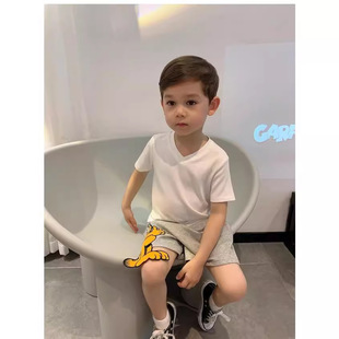 ��ͯ���s�LT��ͯ�����ļ�����V�I�w�����Ʊ��z���д��м�ɫ����