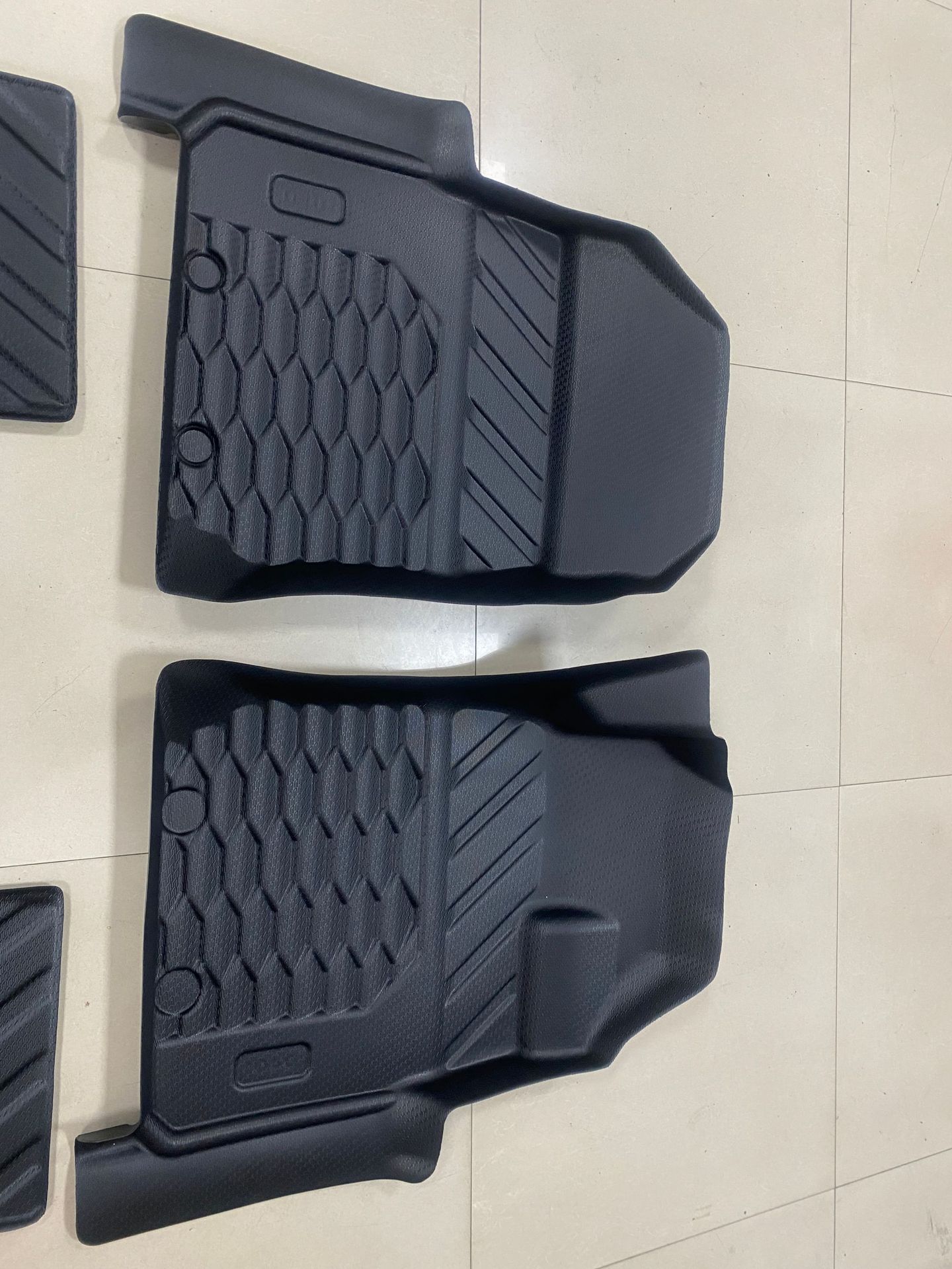 D-MAX Floor Mats 2020-2024 TPE Car Mats Anti-Slip Waterproof Black