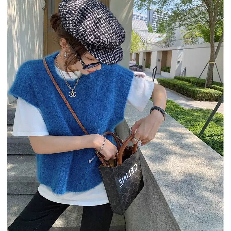 春秋季韩系轻奢针织短款蓝色马甲女宽松坎肩叠穿外穿百搭洋气背心
