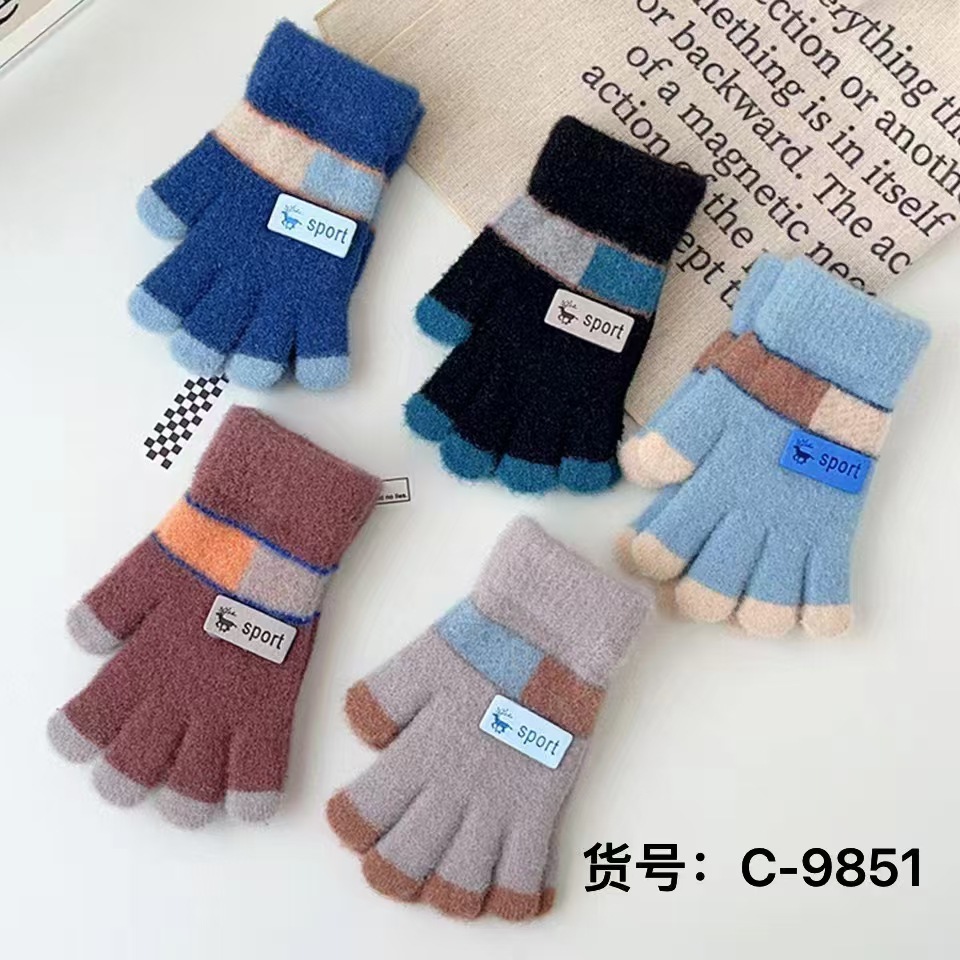 Guantes de dedo y medio dedo para niños en invierno caliente al aire libre grueso de cinco dedos guantes de dedo 9.9 al por mayor
