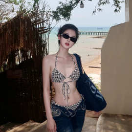 厂家宋智雅明星同款韩国单身即地狱千鸟格交叉绑带泳衣性感比基尼