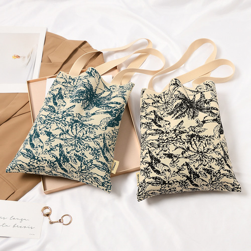 Tote bag, shoulder bag, large-capacity handbag for women, fashionable and versatile, niche, high-end texture, flower knitted bucket bag