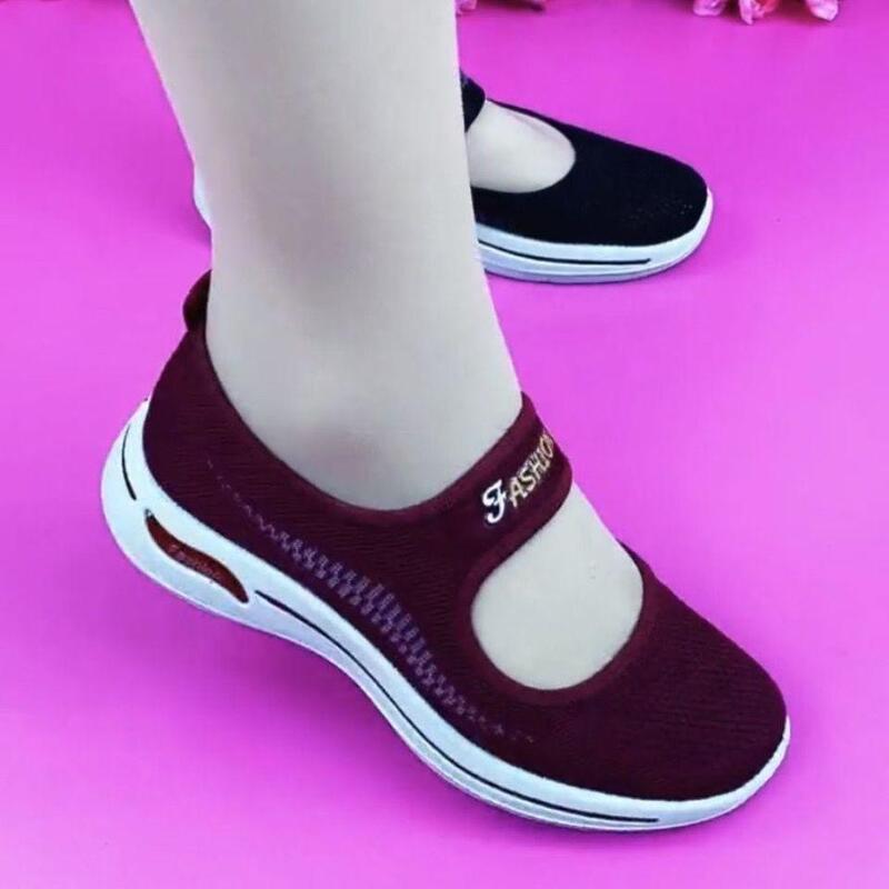 Old Beijing Cloth Shoes Women's Mother Shoes Breathable Non-slip Soft Sole Comfortable Fly-woven Lazy Shoes for Middle-aged and Elderly Walking Shoes