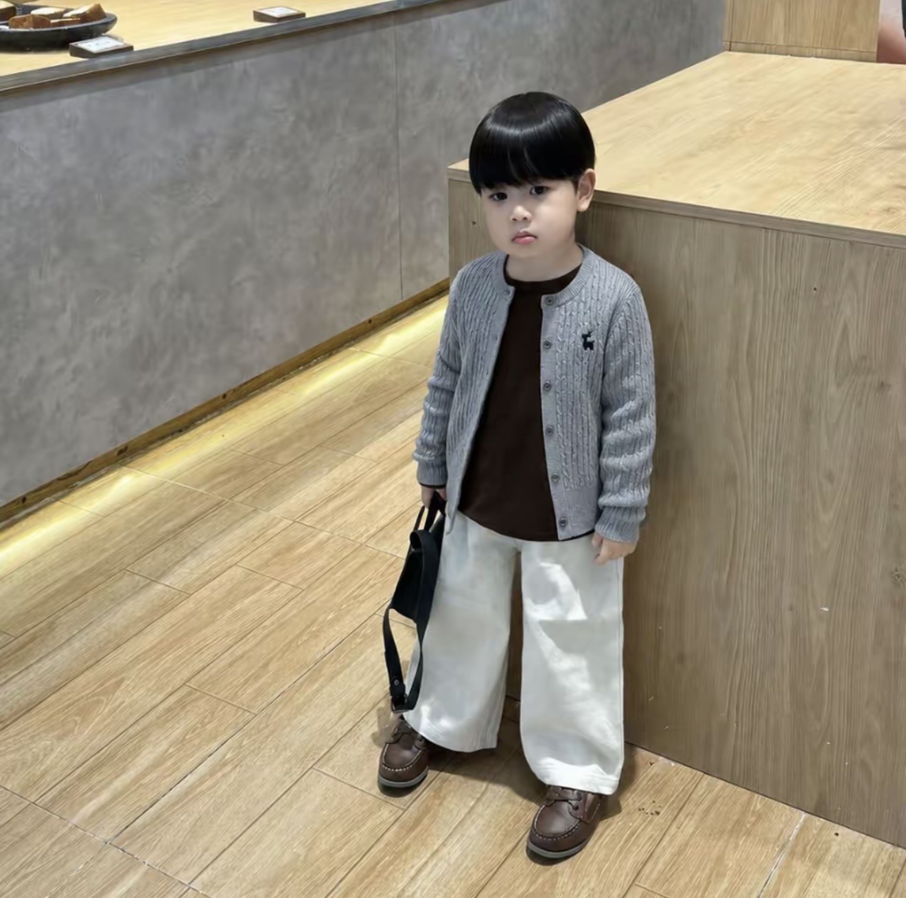 批发儿童软糯绞花长袖毛衣开衫男女童秋冬百搭圆领针织外套童装