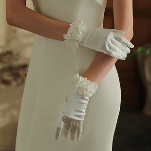 Wg141 White Elegant Satin Wedding Gloves Short Bridal Wedding Dress Photo Dinner Accessories Wholesale