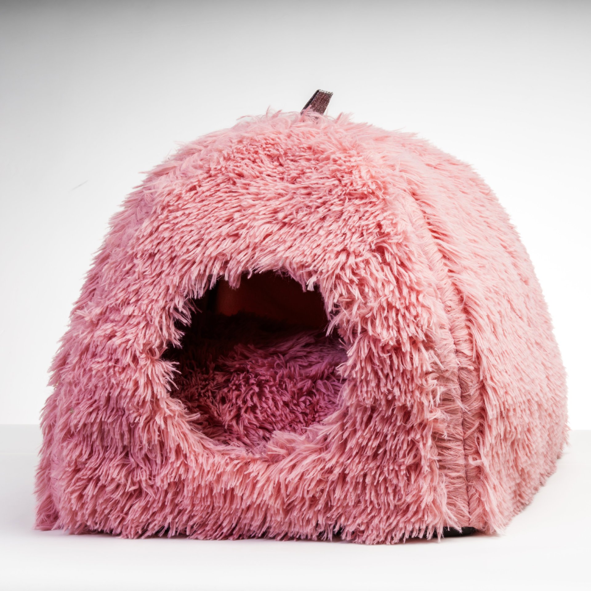 Cama de gatos caliente en invierno triángulo espesado estereoscópico cerrado cama de gatos perros casa de gatos artículos al por mayor