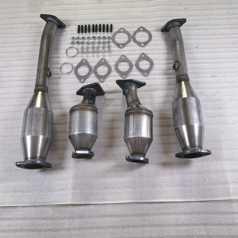 Suitable for Nissan Frontier pickup/SUV 4.0L 2005 model, Pathfinder 4.0L 2005 model, three-way catalytic converter