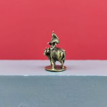 ���r��� �������������׵����r������ ������rС���~������[��