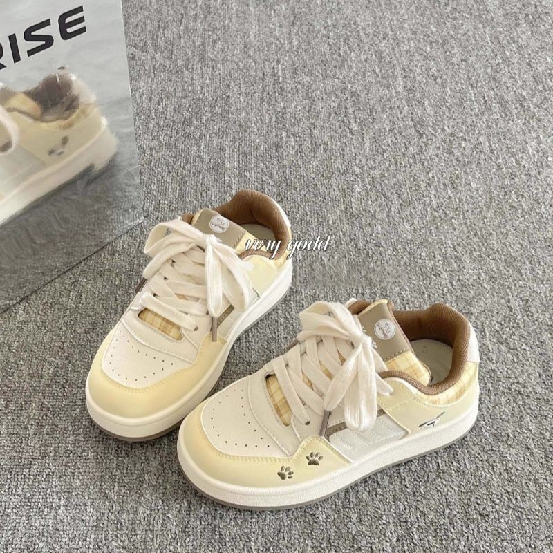 Zapatos de skate casuales coreanos para mujeres primavera y otoño de 2025, nuevos zapatos blancos con suela gruesa y cómodos, zapatos de pan transpirables