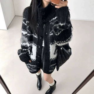 韩系复古立领提花费尔岛毛衣外套女宽松秋冬外穿休闲加厚针织开衫