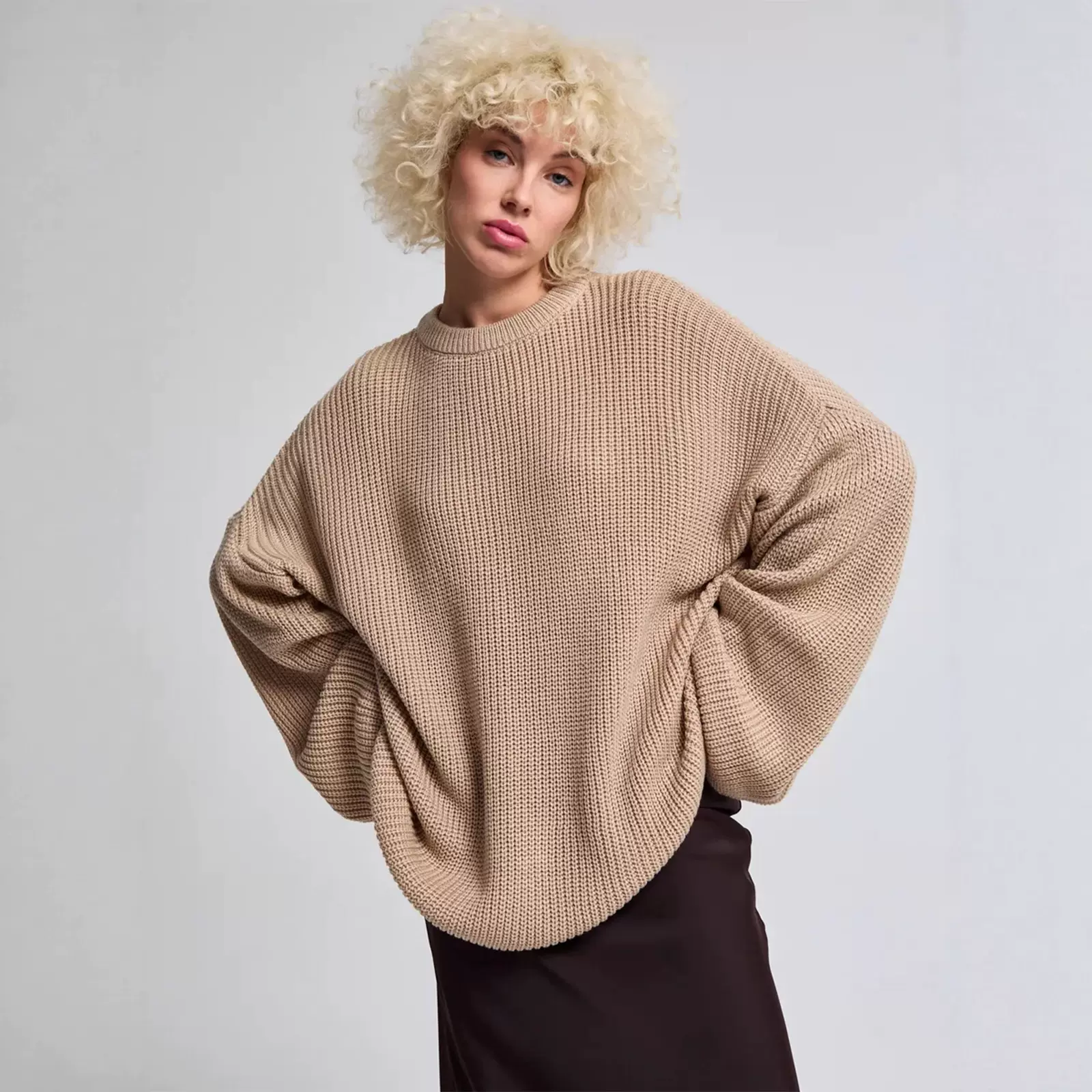 欧美跨境俄罗斯热卖女装时尚慵懒感女式针织衫纯色女长袖秋冬毛衣