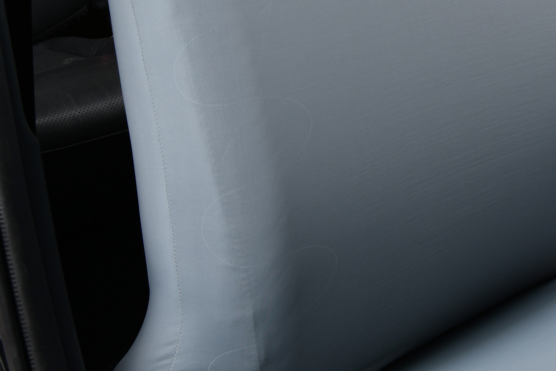 Ice Silk Elastic Non-Slip Car Seat Cover, Cooling B-Style Front Seat Single Universal Type Dustproof Car Seat Cover