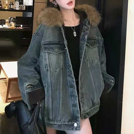 可拆卸毛领加绒水洗牛仔外套女2025冬季新款宽松加厚保暖夹克上衣