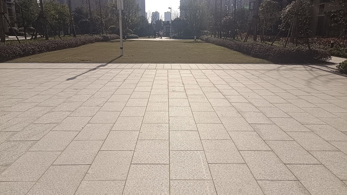 花岗岩石材芝麻白灰黑火烧板黄锈石荔枝面路沿石麻石大理石地铺砖-阿里巴巴