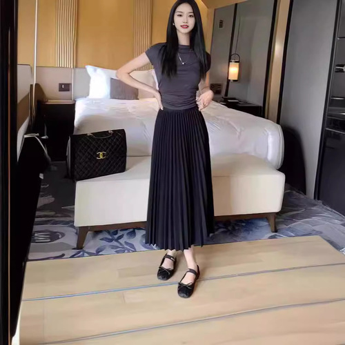 Stylish and Versatile High-Waisted Pleated Midi Skirt with Classic Simplicity, Available in Multiple Colors, 78cm Length