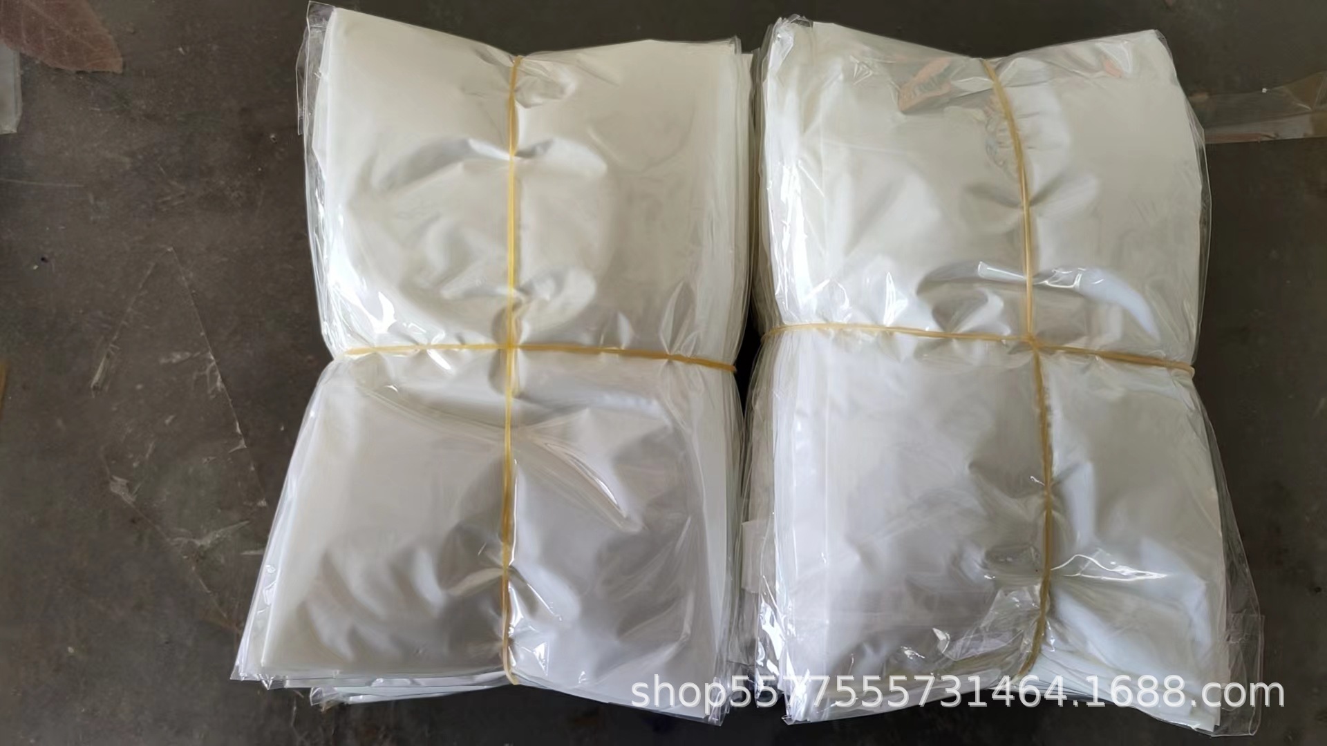 Cubierta de zapato larga desechable PE engrosada a prueba de polvo a prueba de lluvia color transparente banda de goma azul oscuro cordón cubierta de bota a la deriva