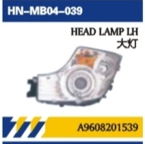 PARA Mercedes-Benz Truck Headlight Assembly Repair Parts MP4 Actros Apariencia Kit de reparación dañado Piezas de cuerpo