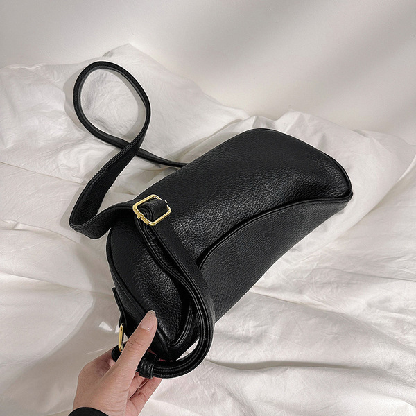 One-shoulder bag for leisure