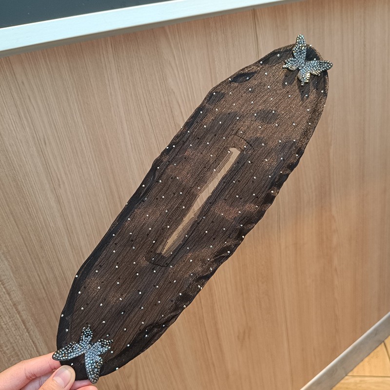 En la parte posterior de la cabeza, nueva bola de mariposa de diamantes de imitación, clip giratorio, placa de pelo de flor femenina, artefacto perezoso simple