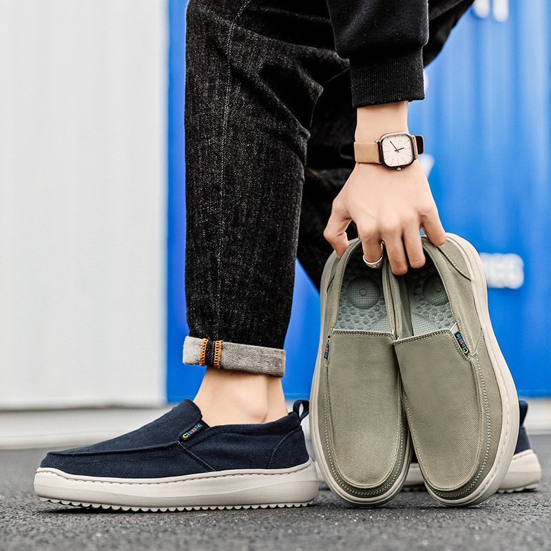 Men's Shoes 2026 Summer New Style Men's Lazy Canvas Shoes Soft Sole Lightweight Casual Shoes Breathable Slip-On Fashion Shoes