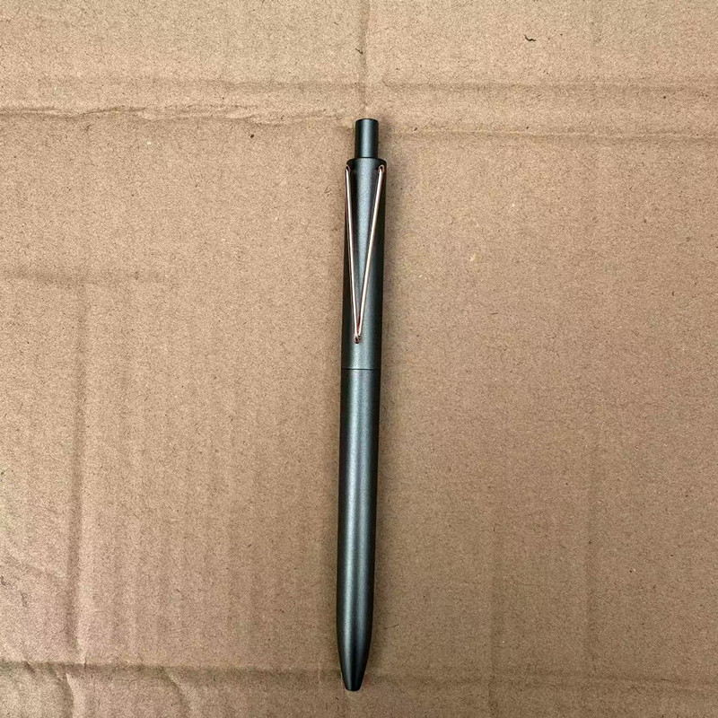 Inventario de alta gama pesada sensación de mano pulsable bolígrafo neutro comercial de alta calidad publicidad bolígrafo de firma logotipo de impresión de escritorio lote