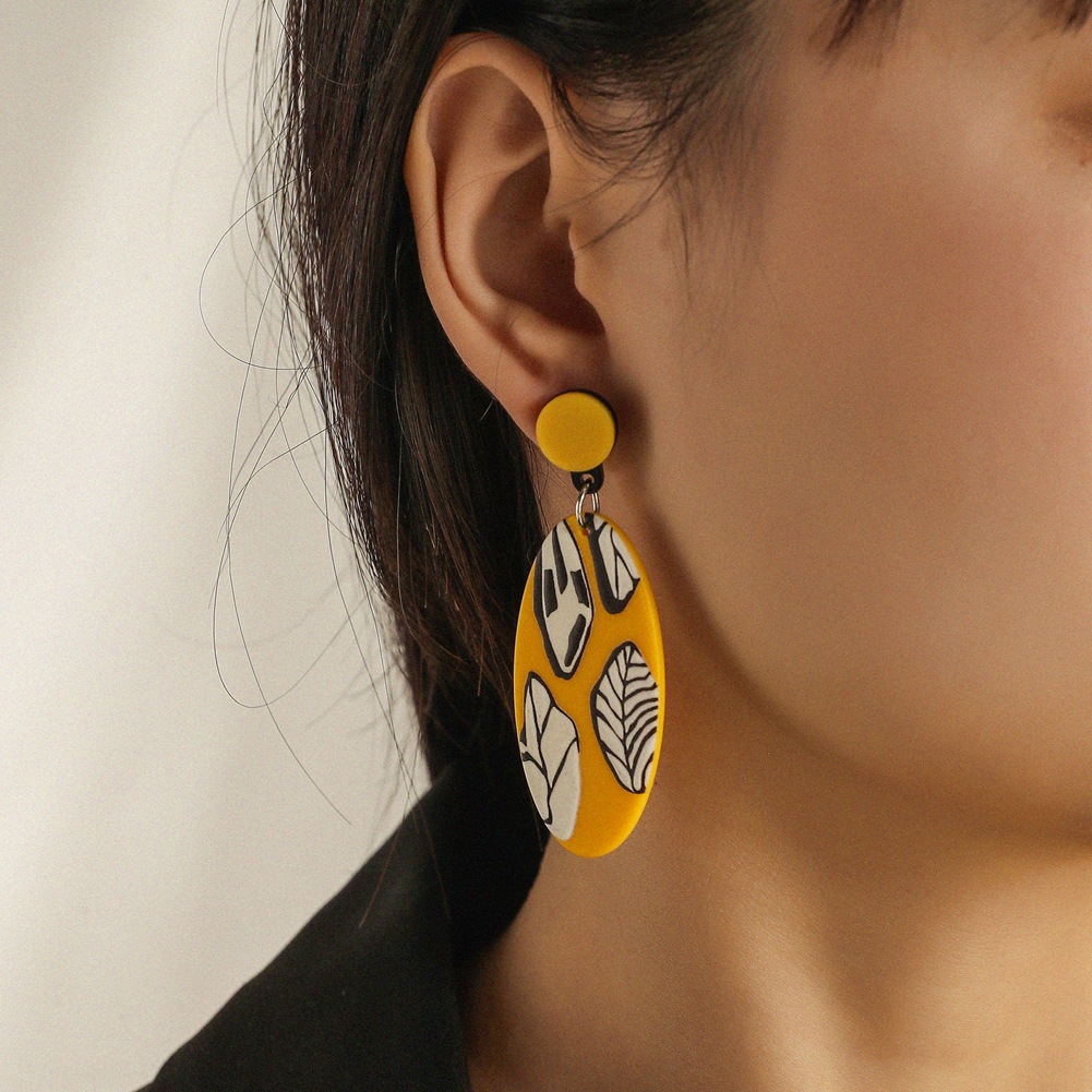 韩国东大门新款椭圆形亚克力耳环时尚网红设计感潮流百搭耳饰