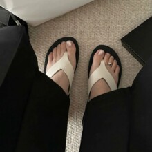 ��Ƥ��~�ȼٷ�н�������Ů�ļ��⴩ƽ�׷���ɳ̲��Ь��������Ь