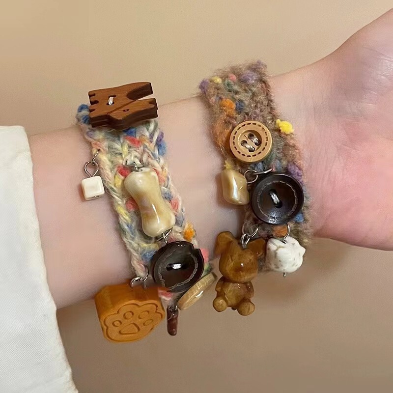 Cute Bear Plush Woven Pet Button Bracelet for Girls Y2K Subculture Maillard Sweet Cool Spice Girl Bracelet