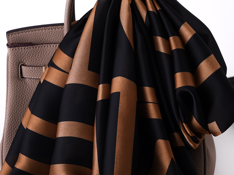 Stripe Pattern Women's Casual Simple Style Stripe Satin Printing Silk Scarf