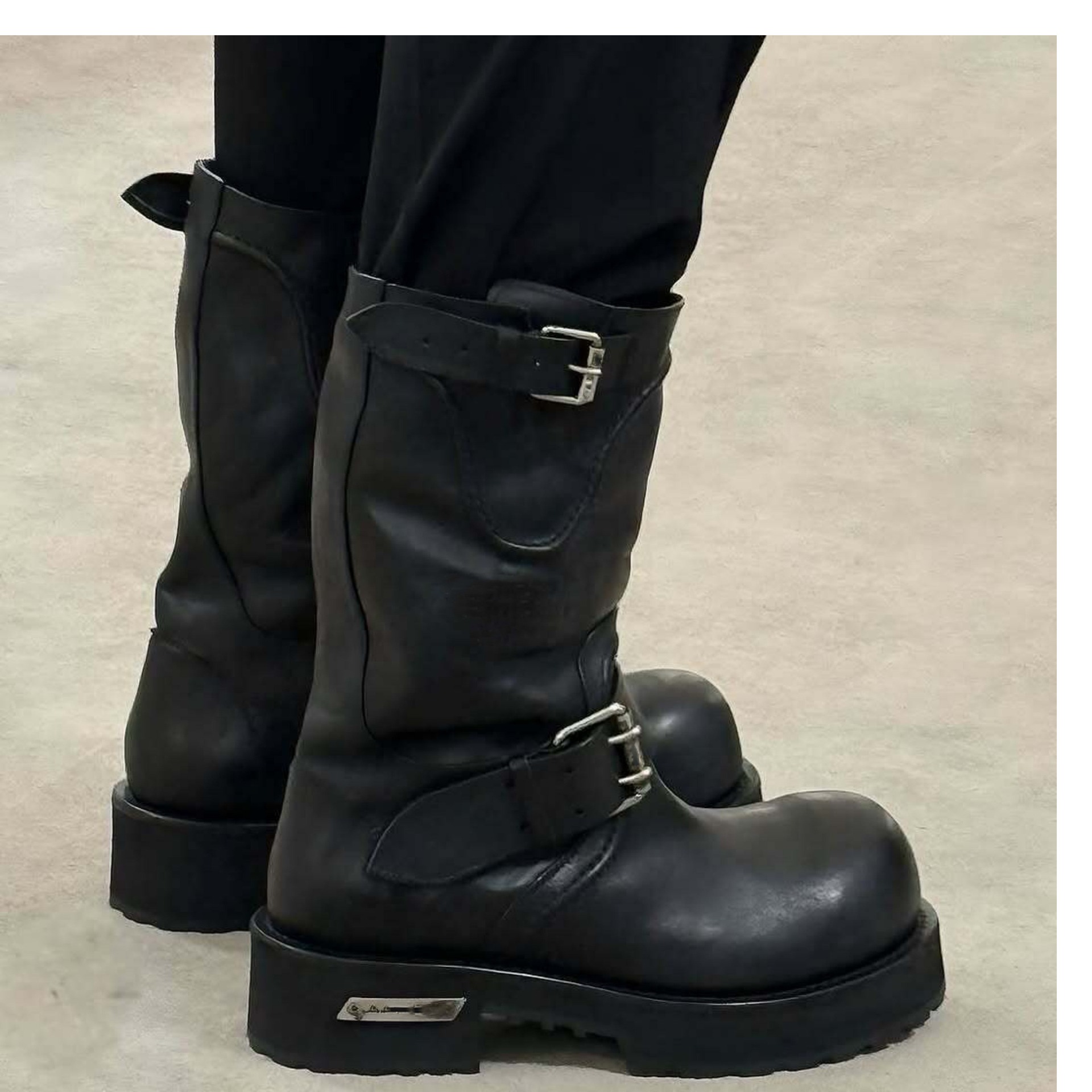 Leather Version Thick-soled Street Style Women's 2025 Autumn And Winter New Large Toe Martin Mid-calf Multifunctional Riding Boots_voghion.com