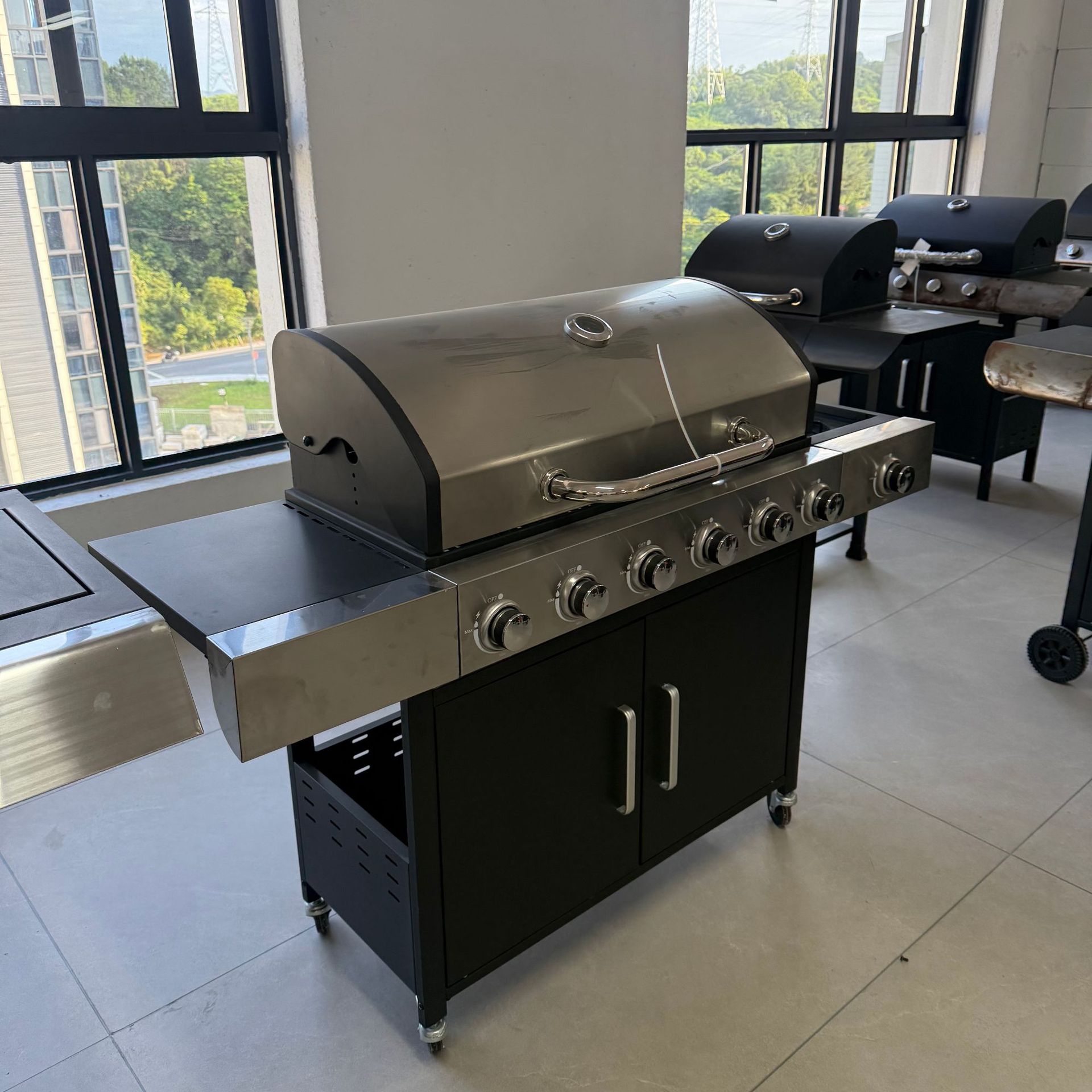 Soy una villa familiar de fábrica, 6 hornos de gas, hornos al aire libre con patio, parrilla de gas licuado, parrilla estofada americana