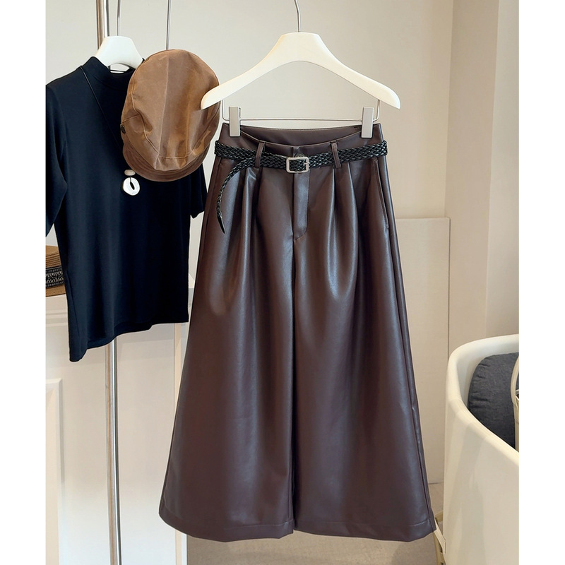 High-Waisted Pu Leather Cropped Casual Pants for Women, Autumn and Winter, with a Stylish Loose Wide-Leg Design High-Waisted Pu Leather Cropped Casual Pants for Women, Autumn and Winter, with a Stylish Loose Wide-Leg Design