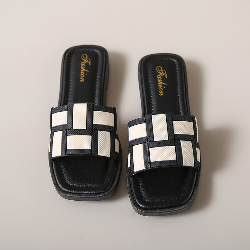 Zapatillas simples francesas para mujeres 2025 verano nuevo dedo desnudo de vacaciones de moda zapatillas al por mayor