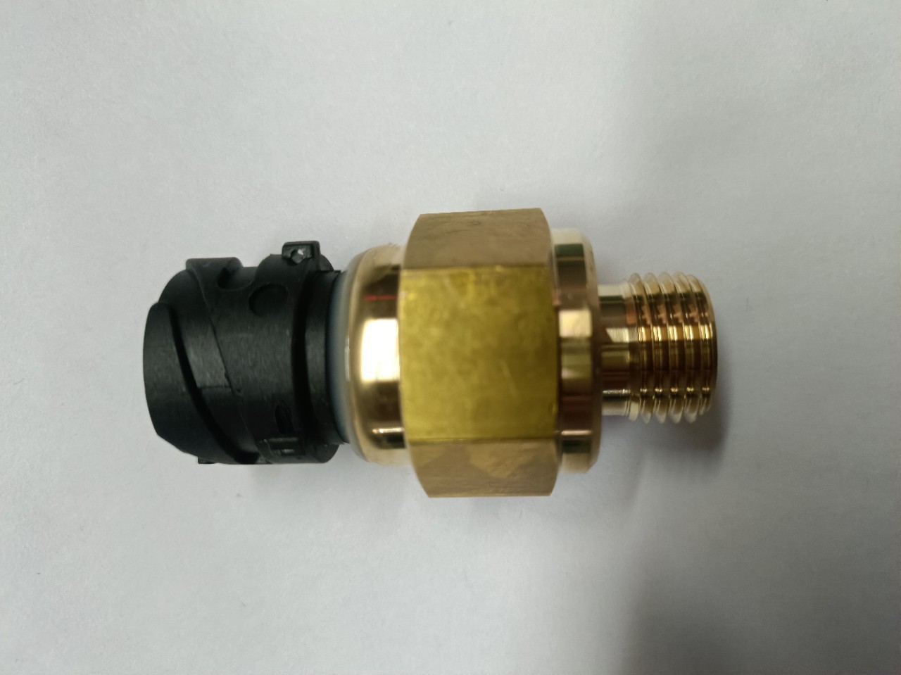 卡车压力传感器ZG.20725-0008HX-21345377压缩机压阻式高压监测