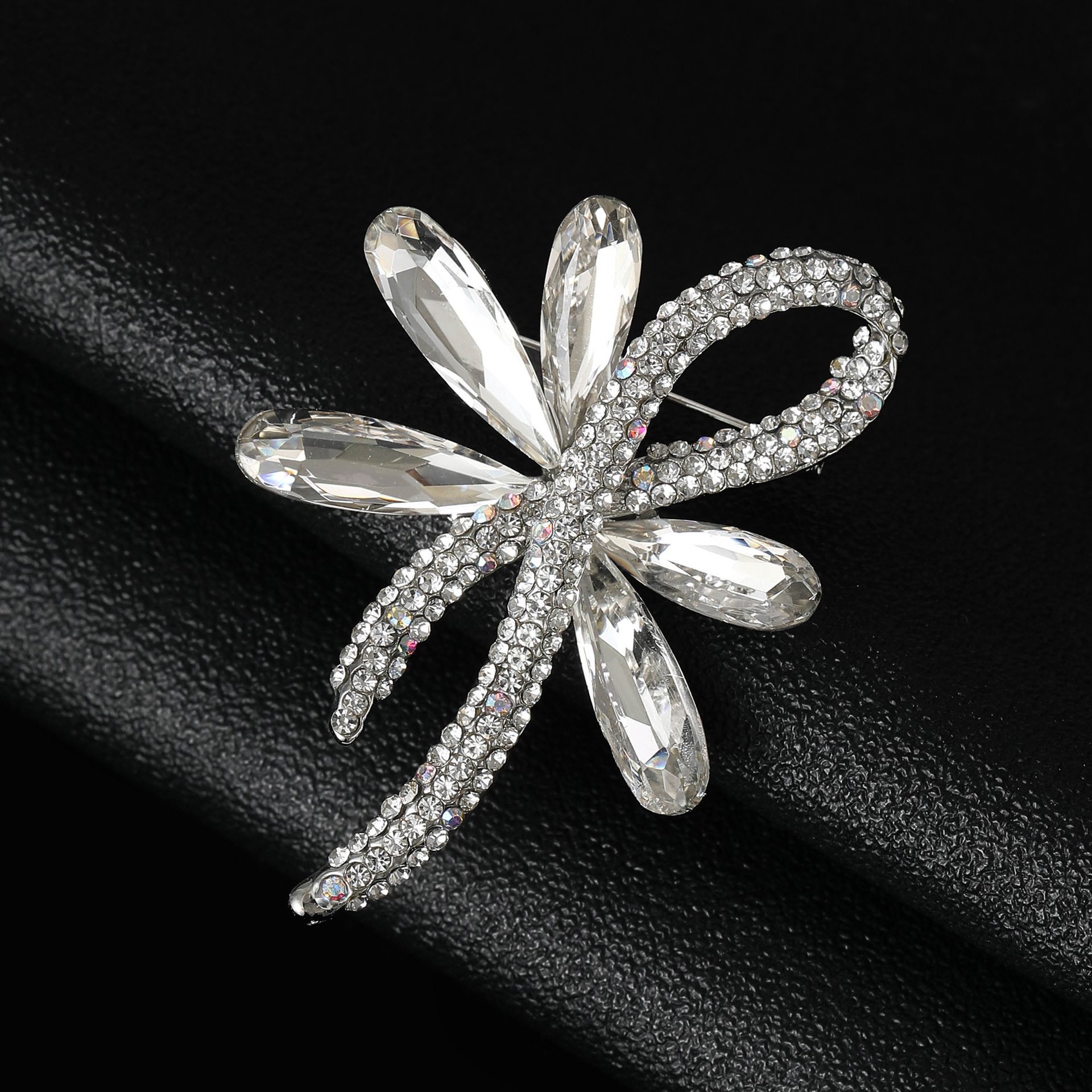 15g Weight Rhinestones Inlay Material Brooches Classification Holiday Occasion Alloy Material Bow Knot Pattern Women's Gender Inlay Design Pin Bow Knot Alloy Inlay Rhinestones Women's Brooches 21