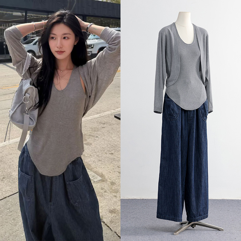 [Ready Stock] Nana Style Gray Knitted Two-Piece Top + Casual Wide-Leg Jeans Fashionable Age-Reducing Suit for Women