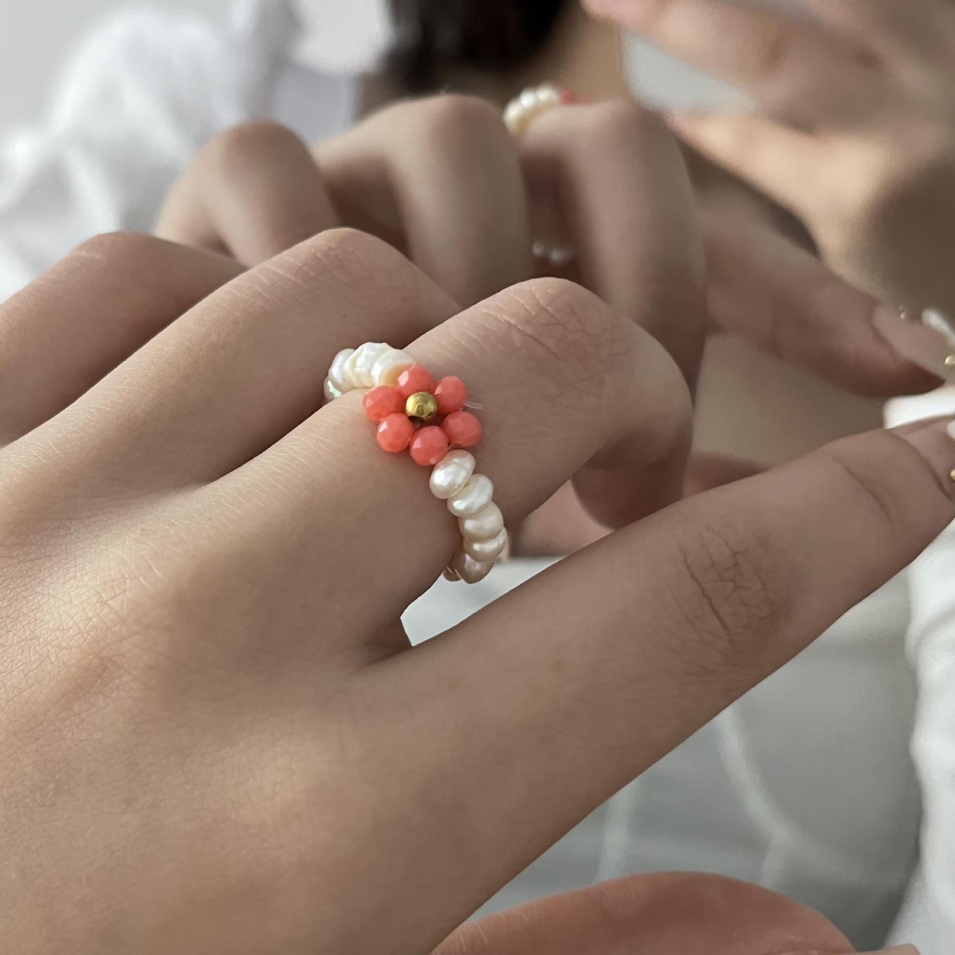 Fashion Cute Pearl Beaded Colorful Flowers Women's Handmade Ring display picture 3