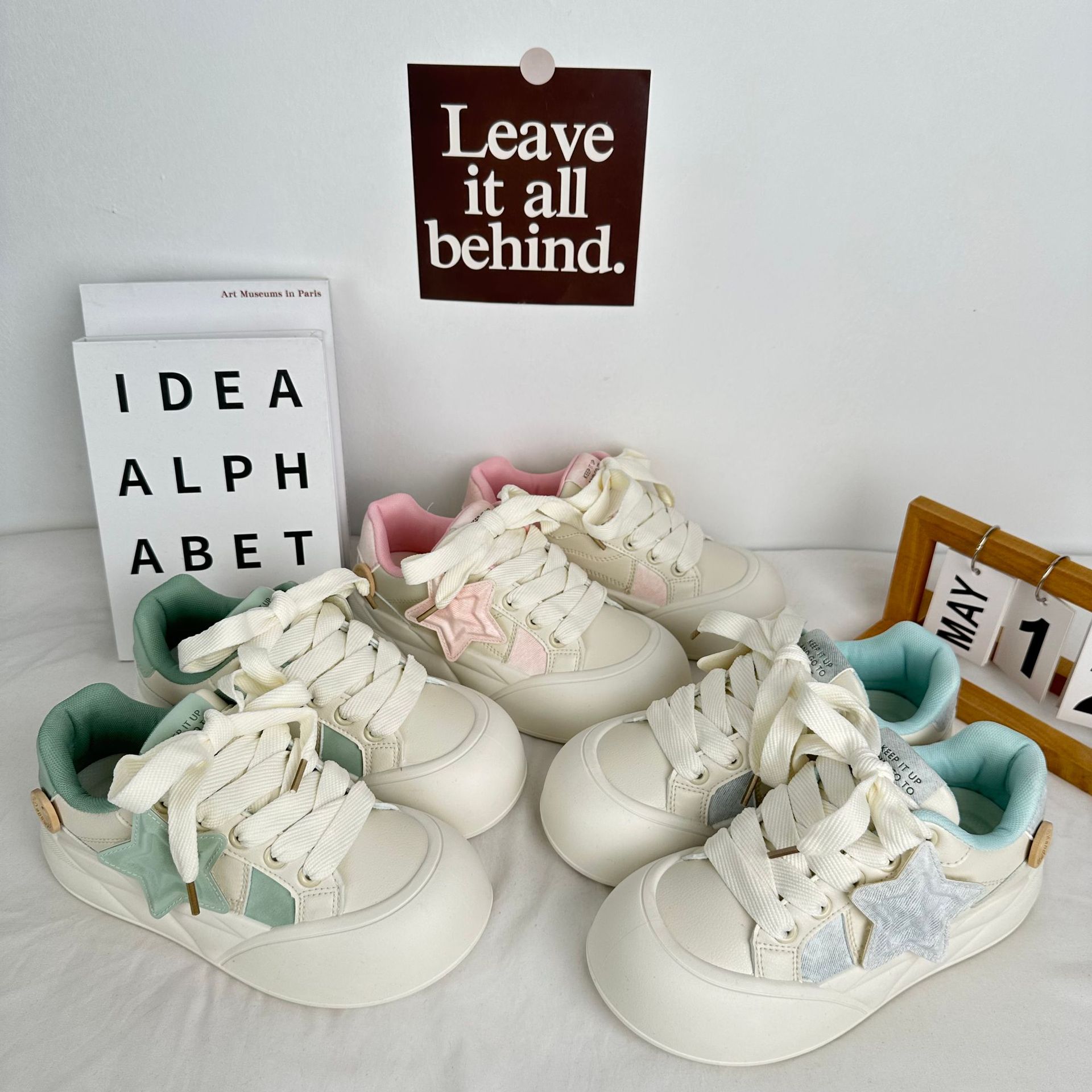 Yuanbo 2024 primavera nuevos estudiantes zapatos de lona de mujer coreana versátil callejera nuevos zapatos de piso plano image 1