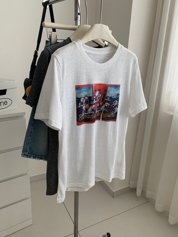 Summer New Retro Carousel Print Short-Sleeve Women's Thin Cotton T-Shirt with a Linen Feel, Korean Style Cartoon Design, Trendy Base Shirt Summer New Retro Carousel Print Short-Sleeve Women's Thin Cotton T-Shirt with a Linen Feel, Korean Style Cartoon Design, Trendy Base Shirt